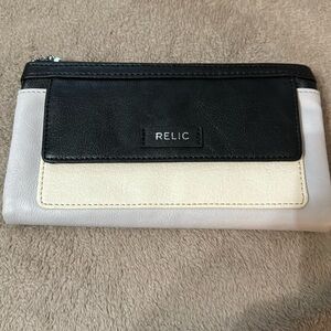 RELIC WALLET